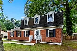 305 W Woodland DR, YORKTOWN VA 23692 - Photo 5