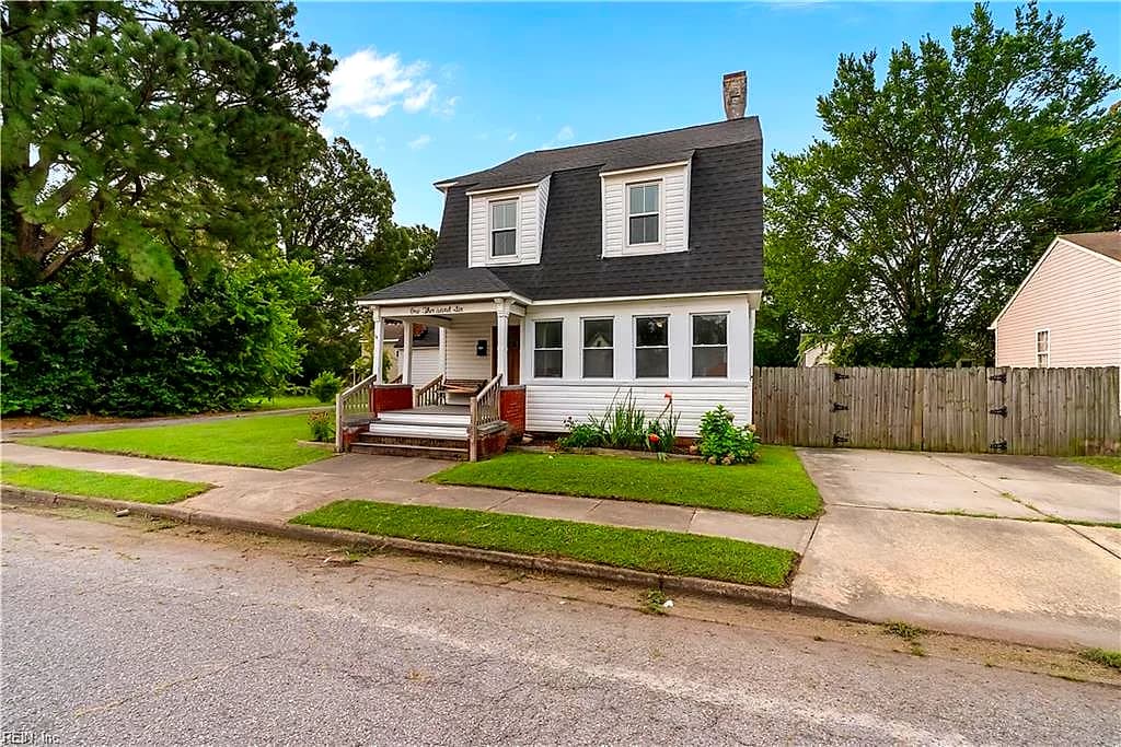 1006 Butt ST, CHESAPEAKE VA 23324 - Photo 3