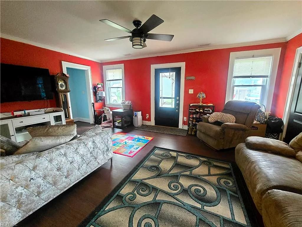 203 Edison AVE, PORTSMOUTH VA 23702 - Photo 5
