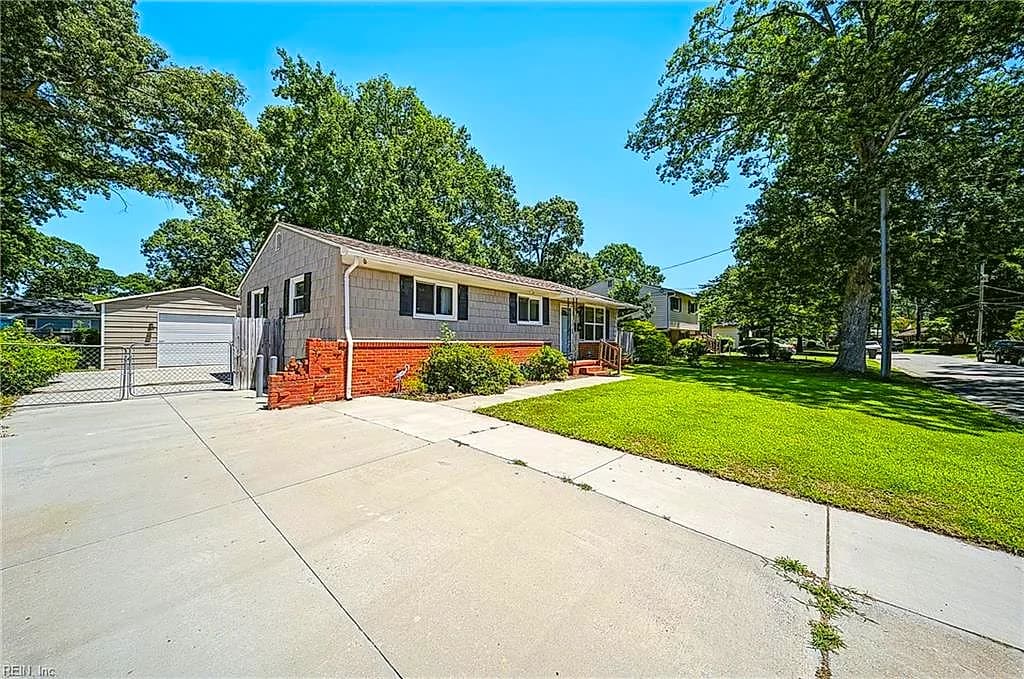 1354 Bill ST, NORFOLK VA 23518 - Photo 3