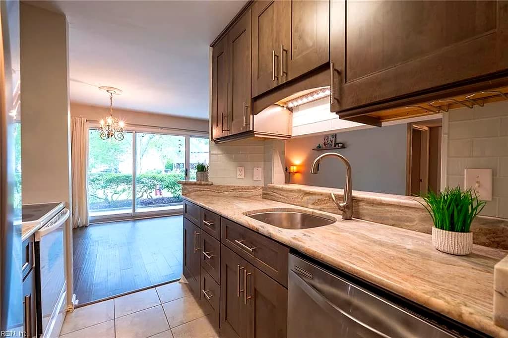 1013 Autumn Woods LN ##103, VIRGINIA BEACH VA 23454 thumb 9