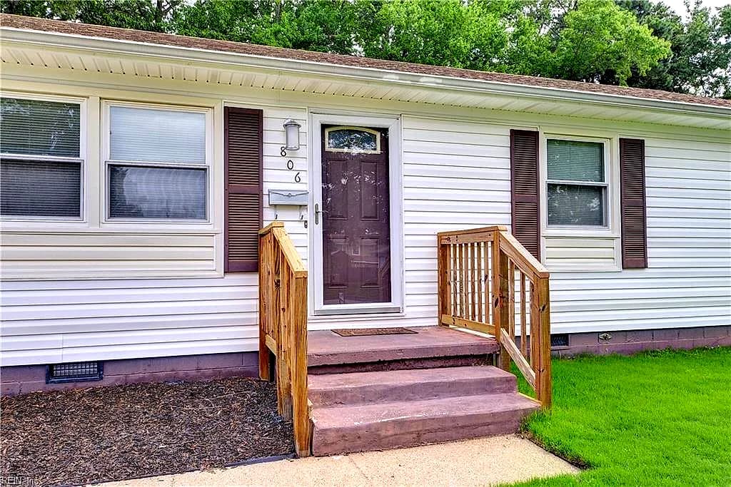 806 Burton ST, HAMPTON VA 23666 - Photo 5