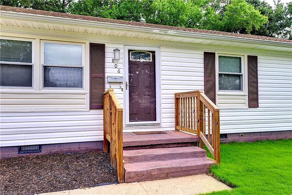 806 Burton ST, HAMPTON VA 23666 - Photo 5