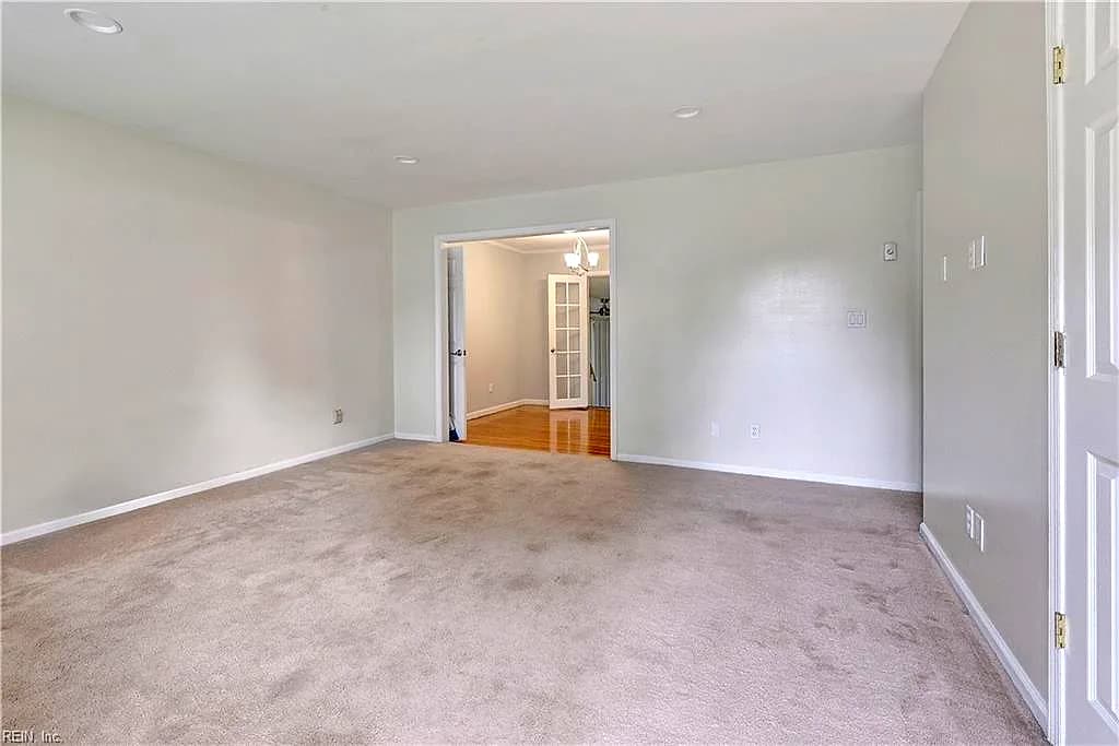 806 Burton ST, HAMPTON VA 23666 thumb 6