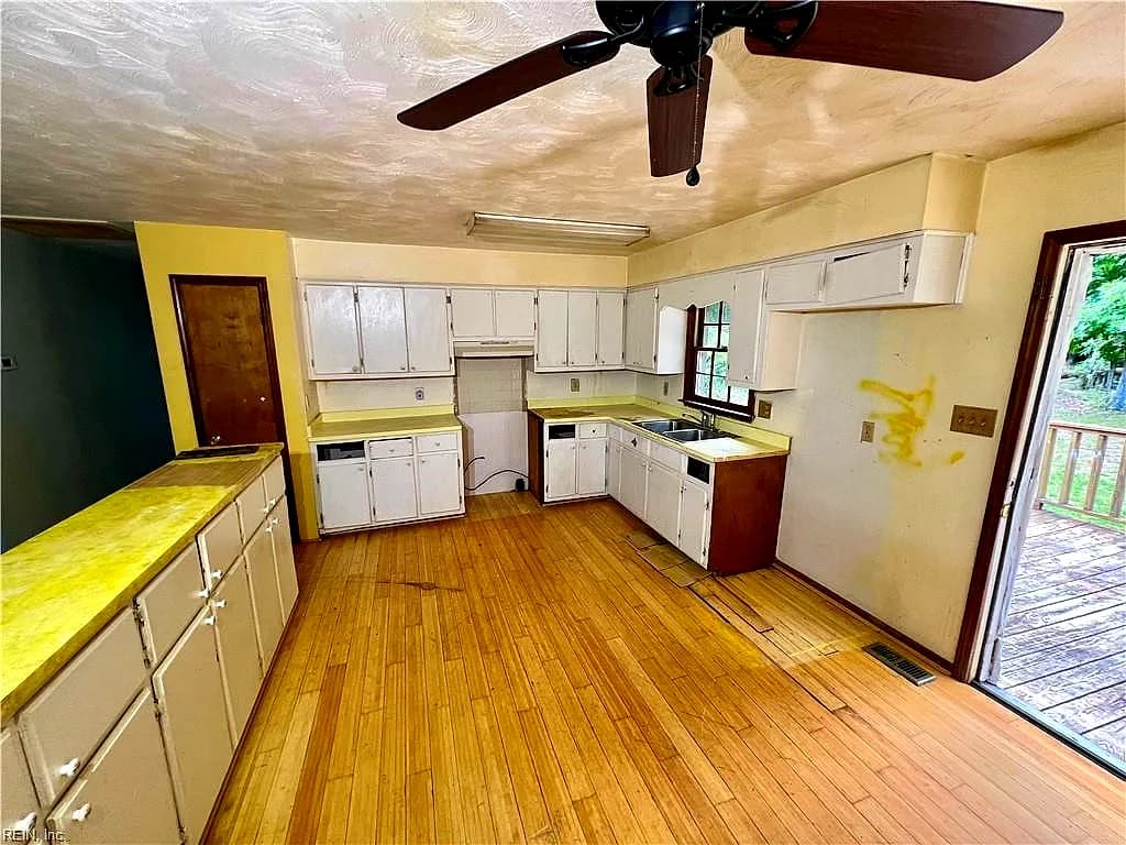 19011 Indian Town RD, CAPRON VA 23829 thumb 8