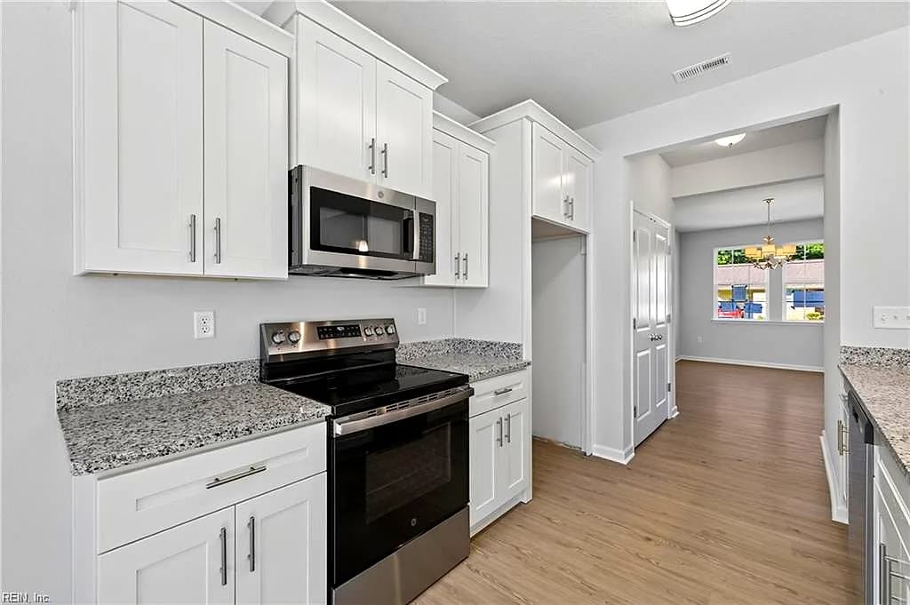 1724 A English AVE, CHESAPEAKE VA 23320 thumb 8