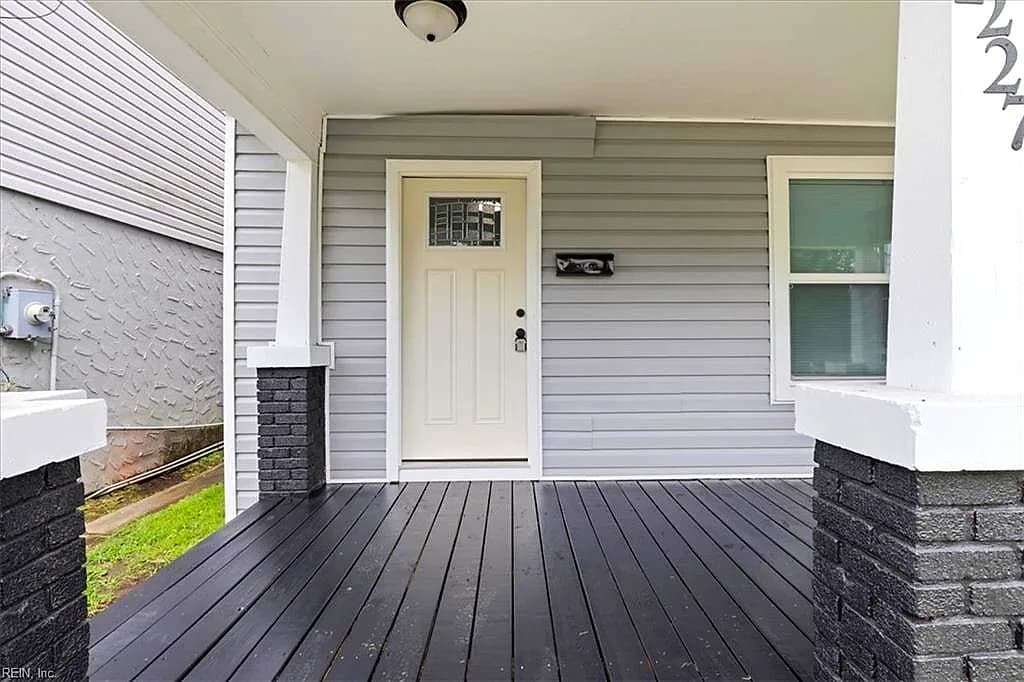 1227 31st ST, NEWPORT NEWS VA 23607 - Photo 3