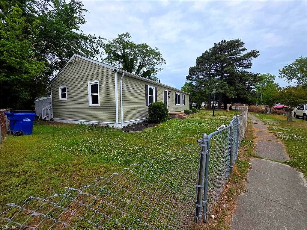 2 Carver CIR, PORTSMOUTH VA 23701 thumb 6