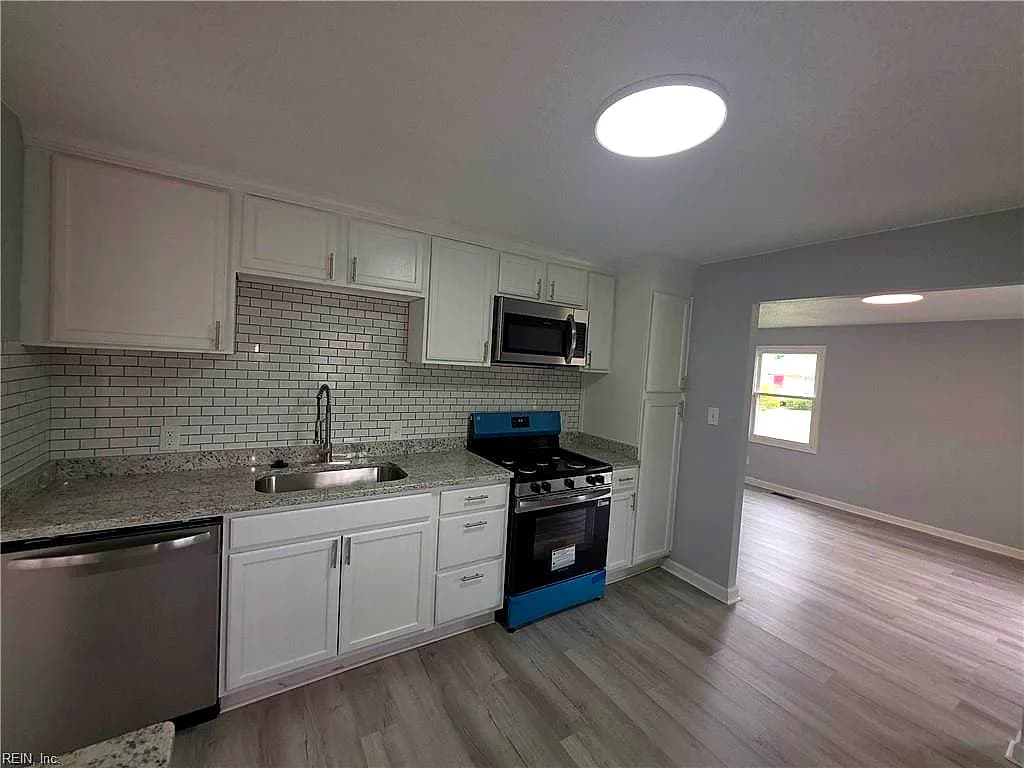 2 Carver CIR, PORTSMOUTH VA 23701 thumb 8