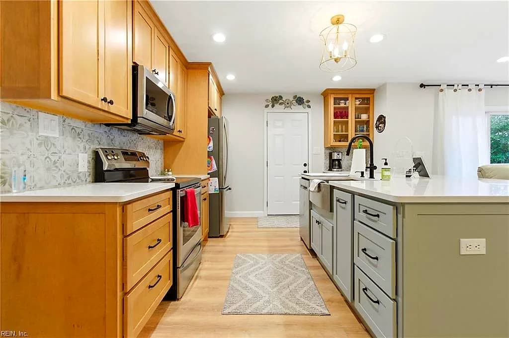 2933 Cape Henry DR, VIRGINIA BEACH VA 23451 thumb 11