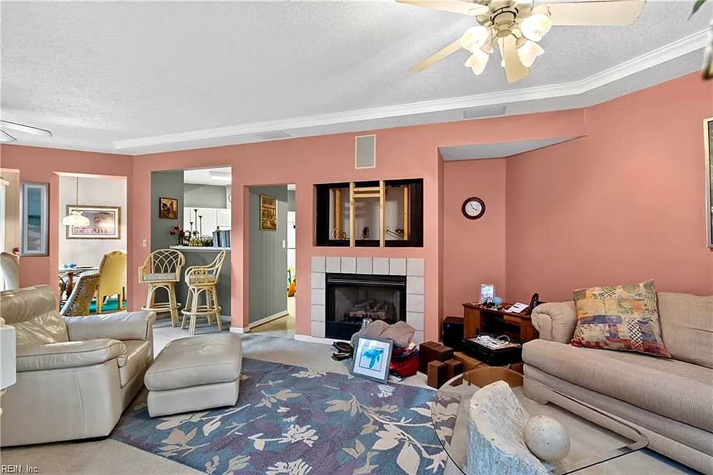 800 Oak Springs CT, NEWPORT NEWS VA 23602 - Photo 3