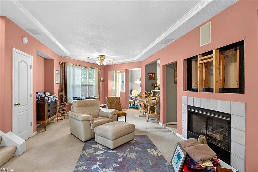 800 Oak Springs CT, NEWPORT NEWS VA 23602 - Photo 4