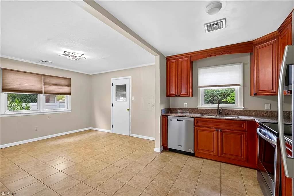 116 Effie AVE, NORFOLK VA 23502 - Photo 5