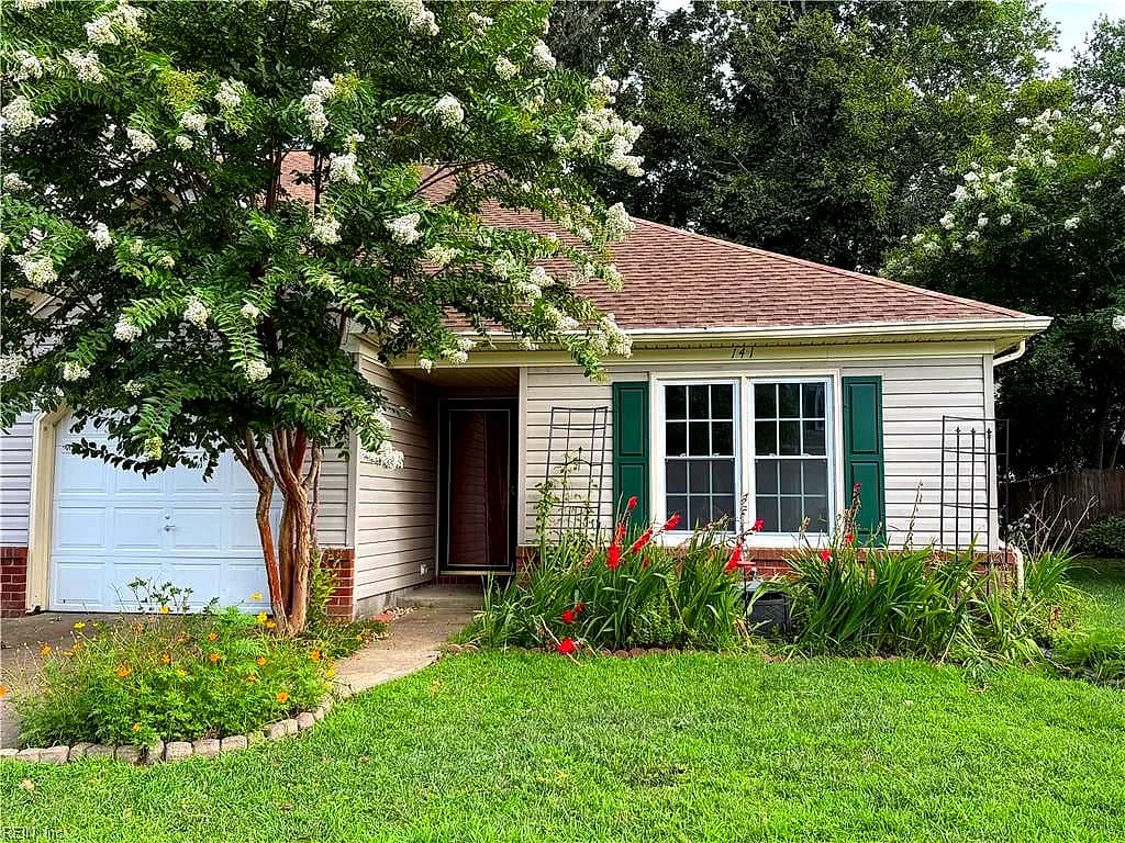 141 Rustling Oak RDG, YORKTOWN VA 23692 - Photo 2