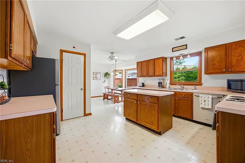 2313 Rockingchair LN, VIRGINIA BEACH VA 23456 thumb 10