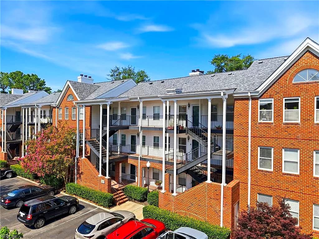 207 Westover AVE #306, NORFOLK VA 23507 - Photo 2