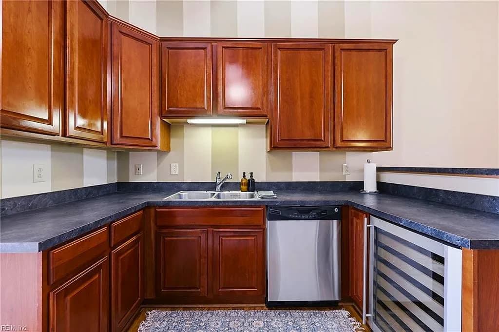 207 Westover AVE #306, NORFOLK VA 23507 thumb 8