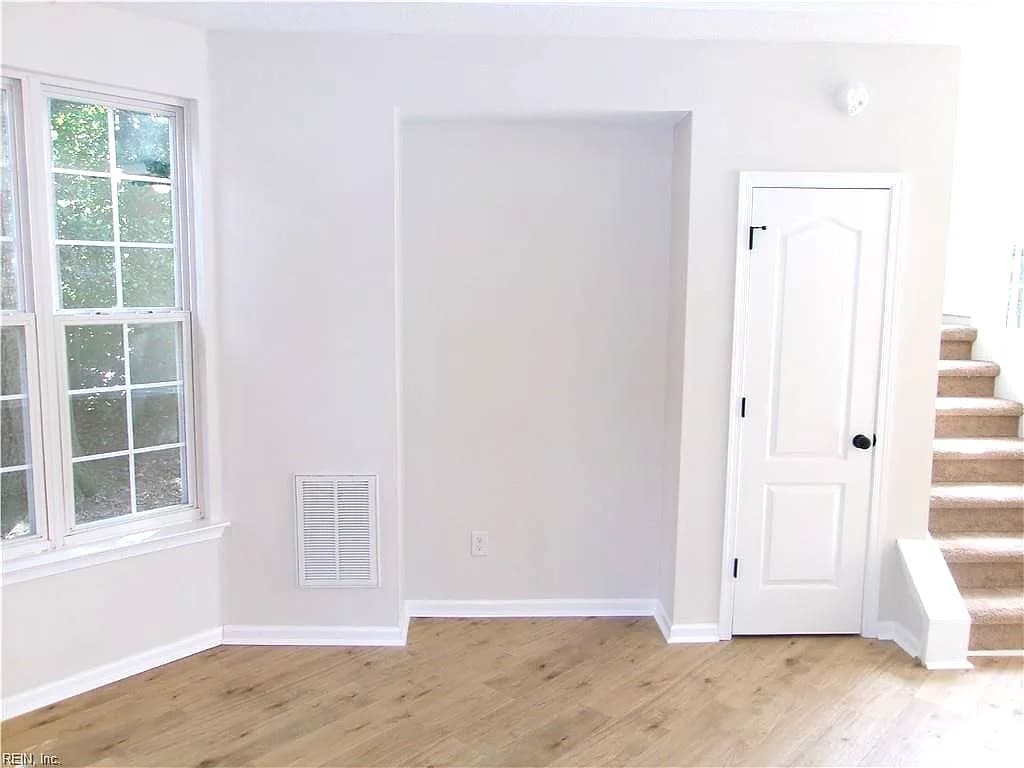 824 Oak Springs CT, NEWPORT NEWS VA 23602 thumb 12