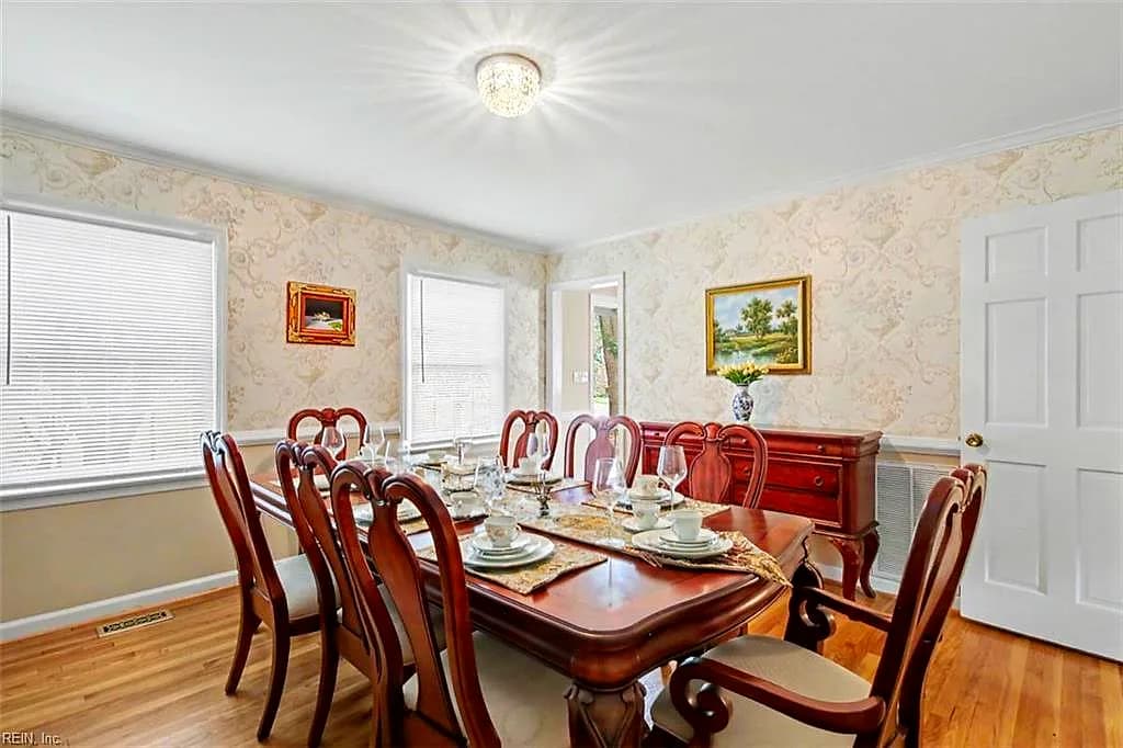 323 Williamsburg CT, NEWPORT NEWS VA 23606 thumb 9