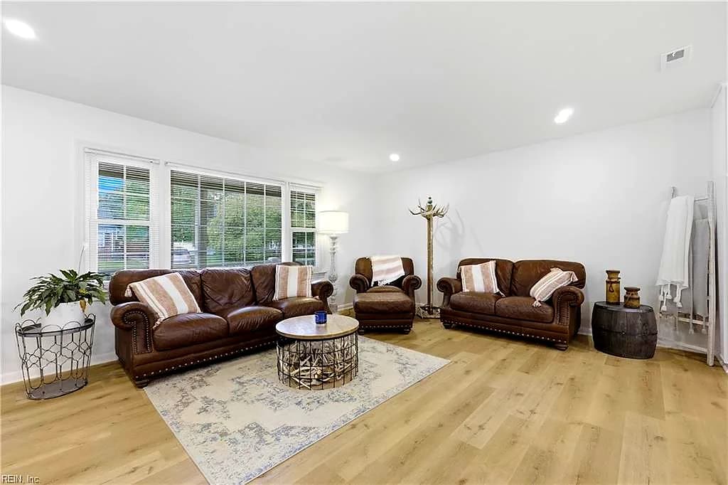128 Convention DR, VIRGINIABEACH VA 23462 - Photo 5