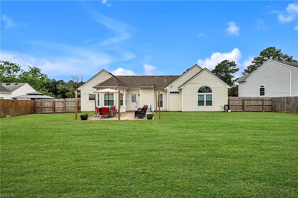 102 Ruby CT, SUFFOLK VA 23434 - Photo 5