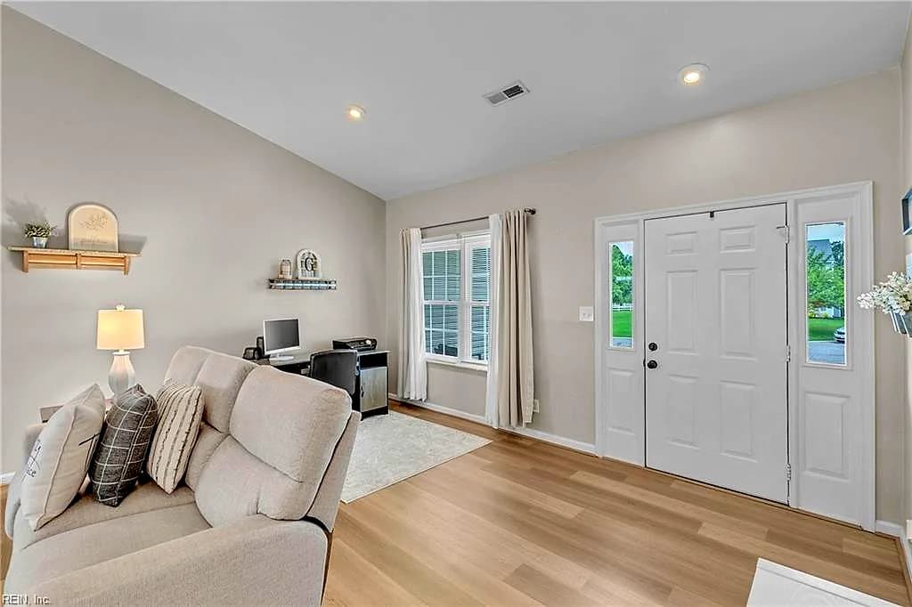102 Ruby CT, SUFFOLK VA 23434 thumb 9
