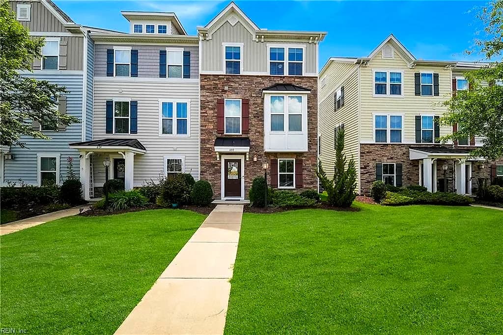 400 Spring Hill PL, SMITHFIELD VA 23430 - Photo 2