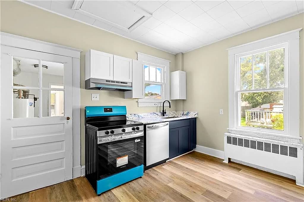 149 Beach RD, HAMPTON VA 23664 - Photo 4