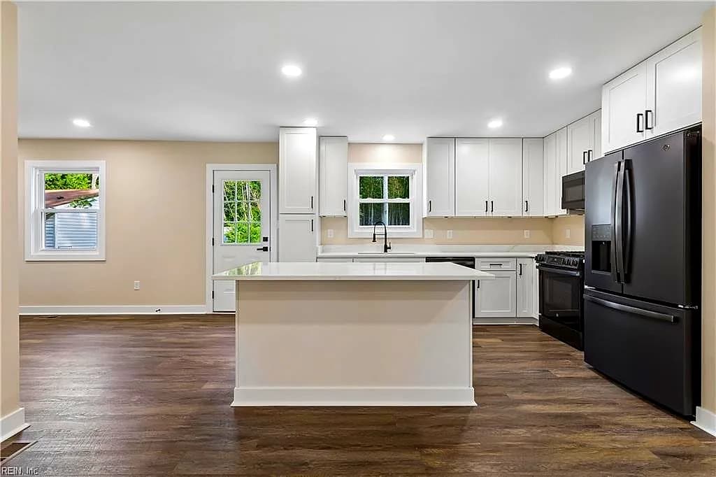 511 Old Lakeside DR, YORKTOWN VA 23692 thumb 12