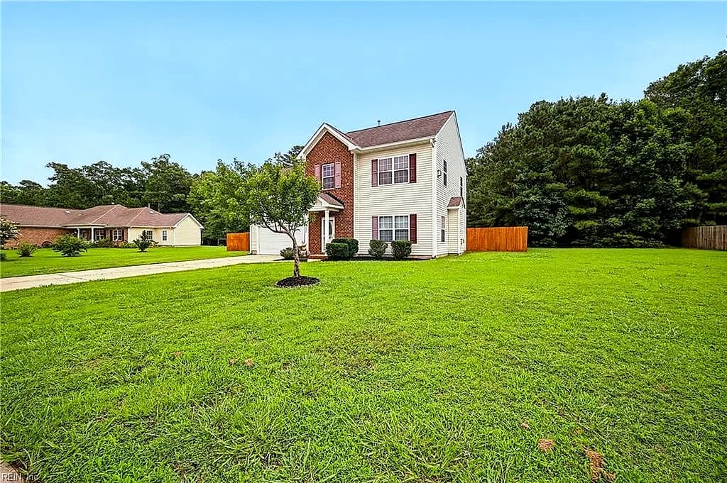 2024 Sweetwood DR, SUFFOLK VA 23434 - Photo 4
