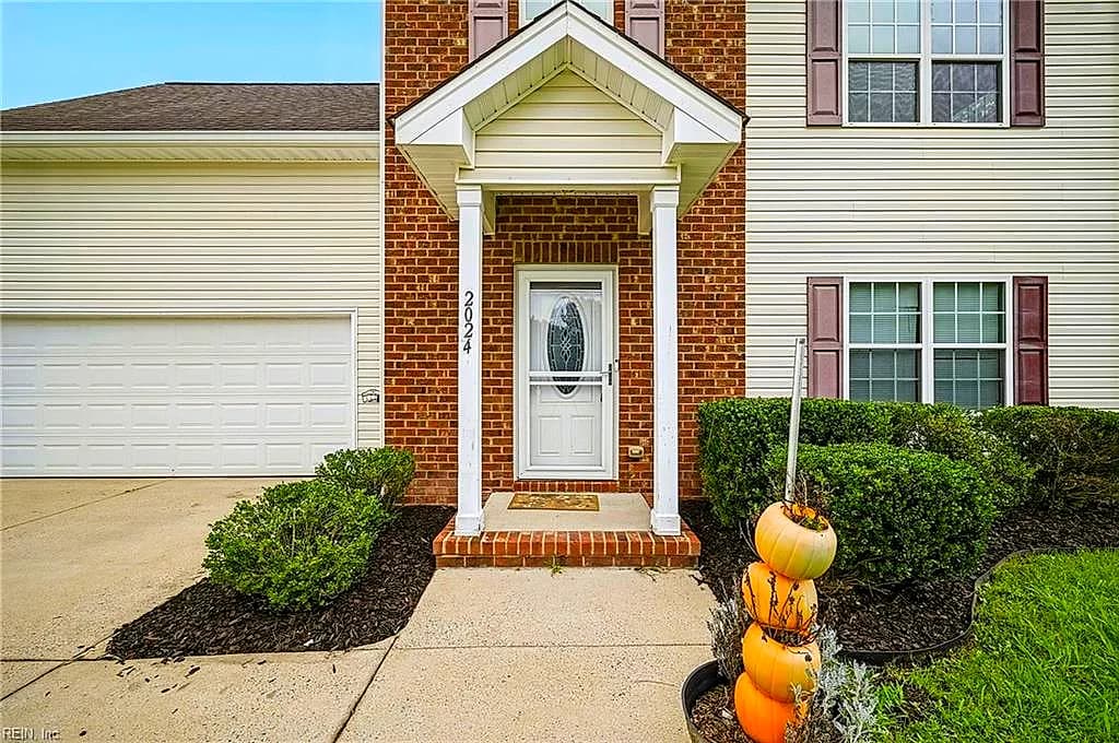 2024 Sweetwood DR, SUFFOLK VA 23434 - Photo 5