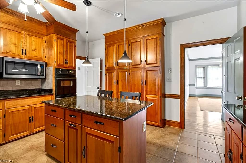 279 Colonial TRL E, SURRY VA 23883 thumb 11