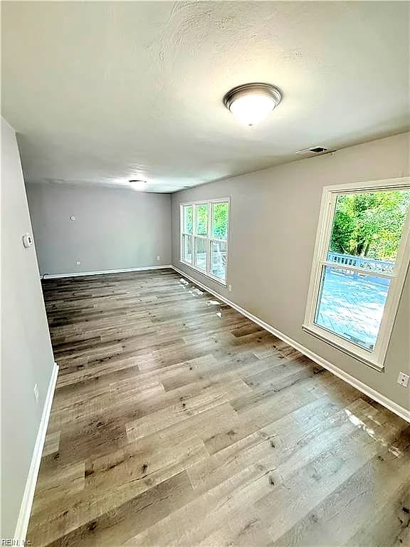 713 Churchill DR, VIRGINIA BEACH VA 23464 - Photo 4