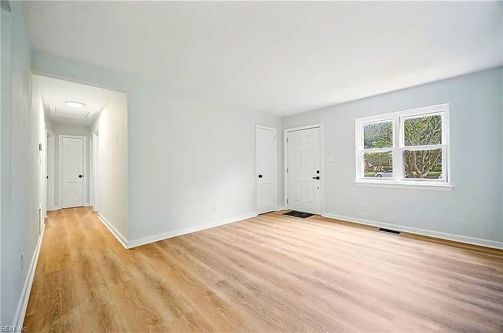 2052 Atwater Cir NONE, NORFOLK VA 23509 thumb 8