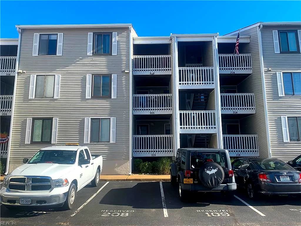 2325 Sea Shell RD #105, VIRGINIA BEACH VA 23451 - Photo 2