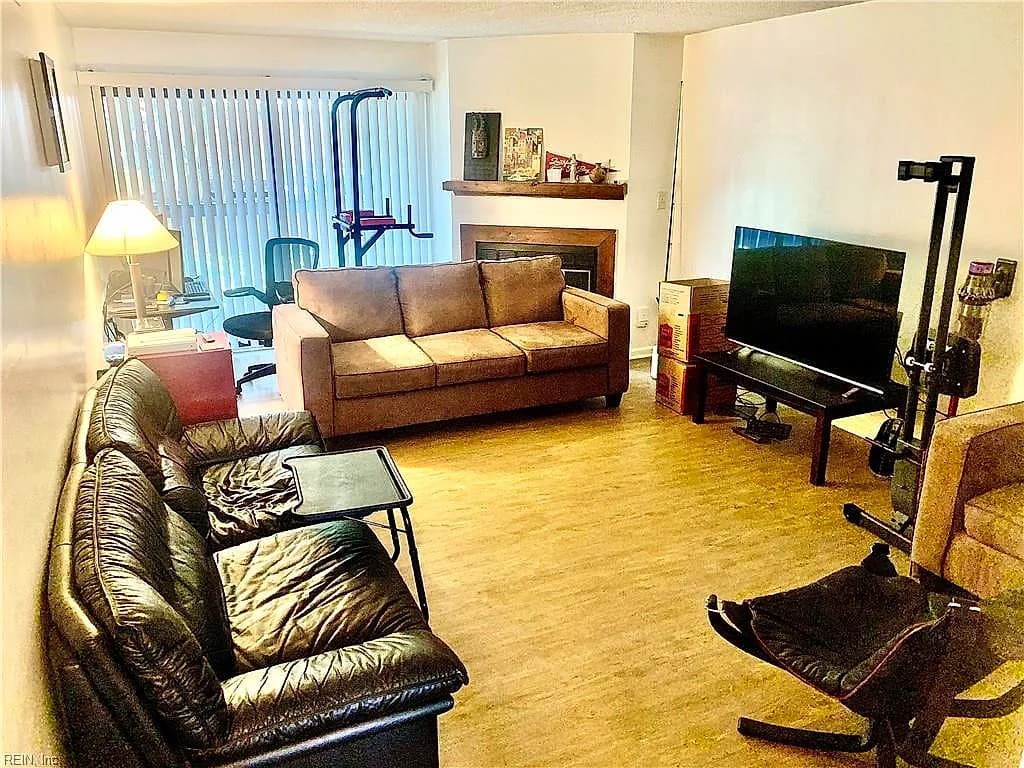 2325 Sea Shell RD #105, VIRGINIA BEACH VA 23451 - Photo 4