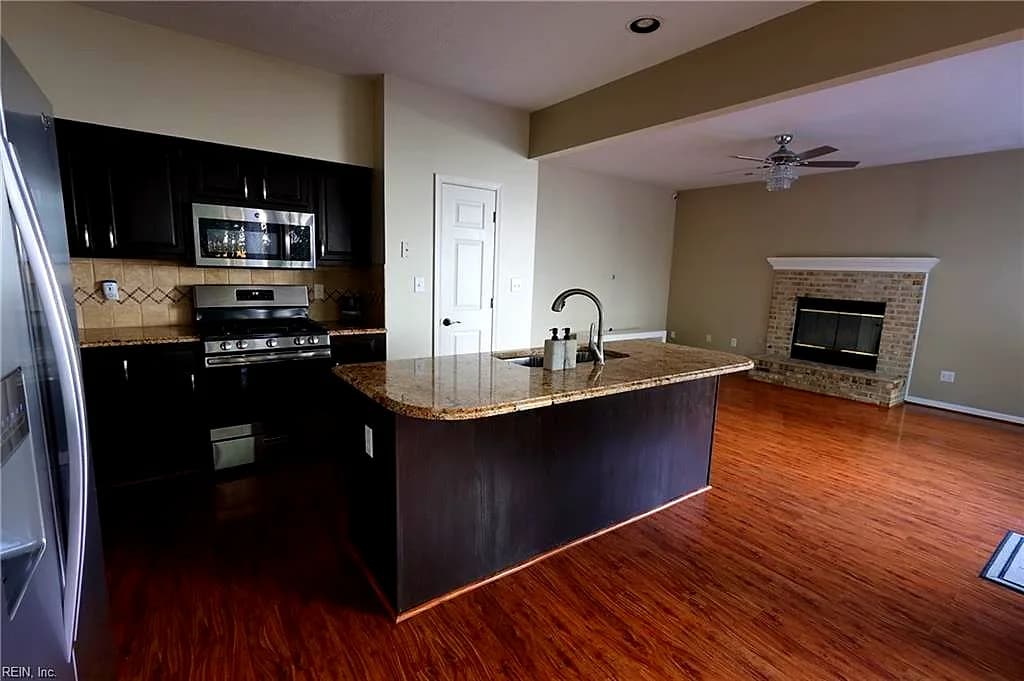 401 Rock Creek CT, YORKTOWN VA 23693 thumb 9