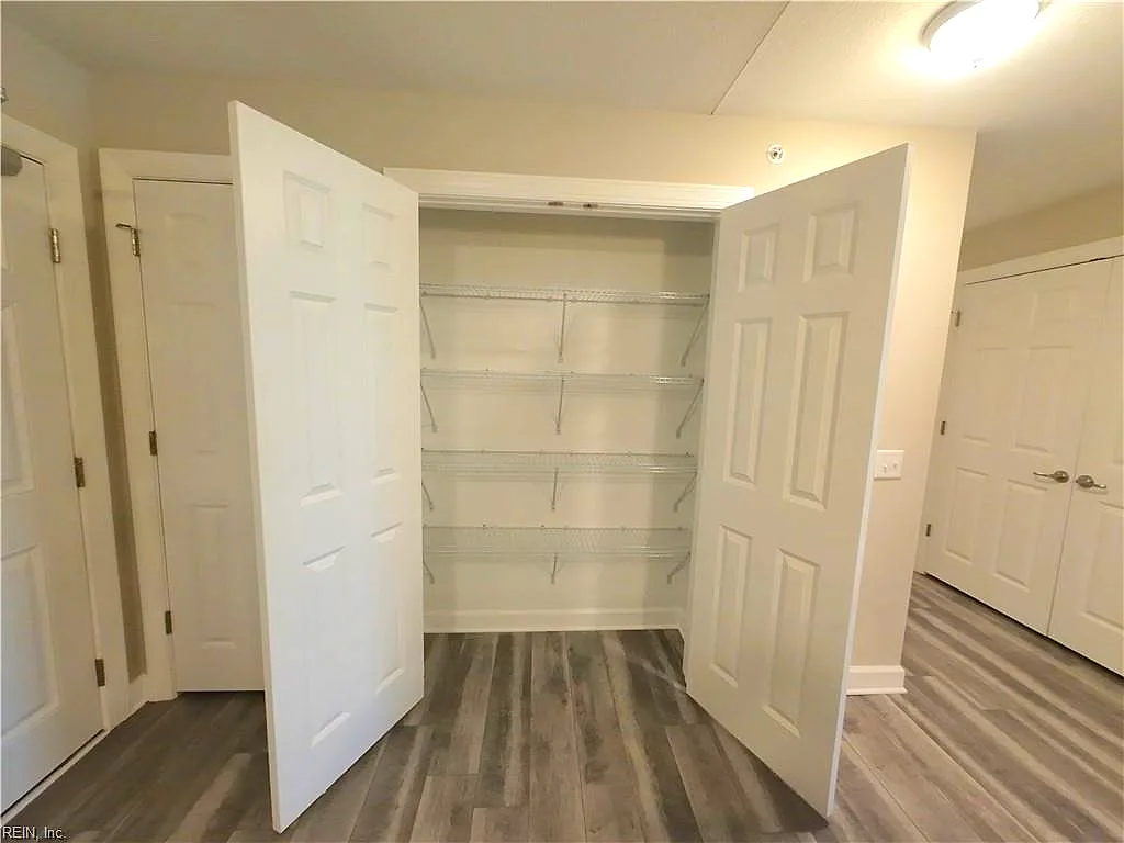 1016 Thoroughgood WAY #302, CHESAPEAKE VA 23324 thumb 11