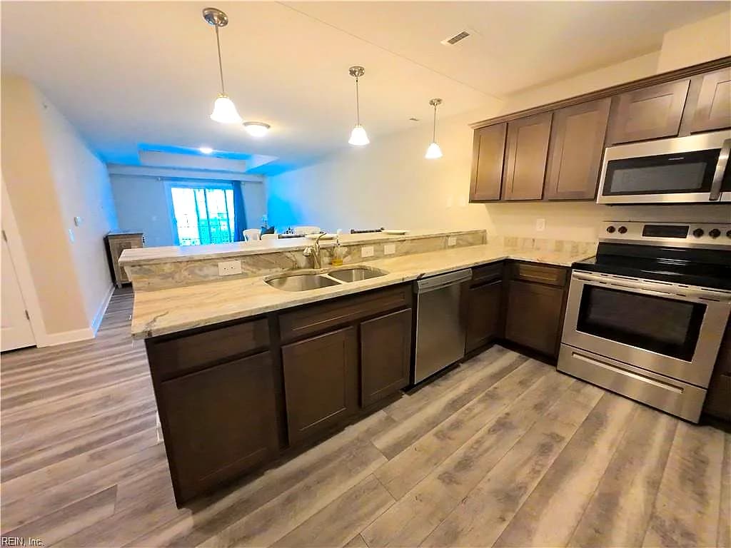 1016 Thoroughgood WAY #302, CHESAPEAKE VA 23324 thumb 8