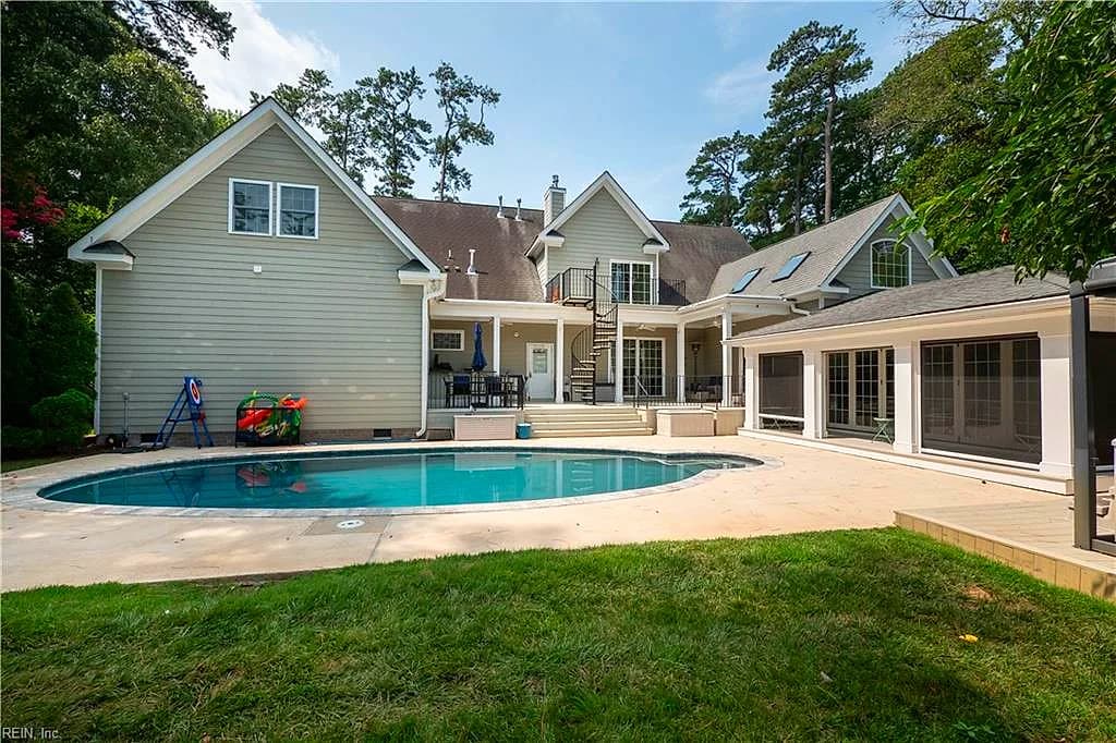 121 Pinewood RD, VIRGINIA BEACH VA 23451 - Photo 3
