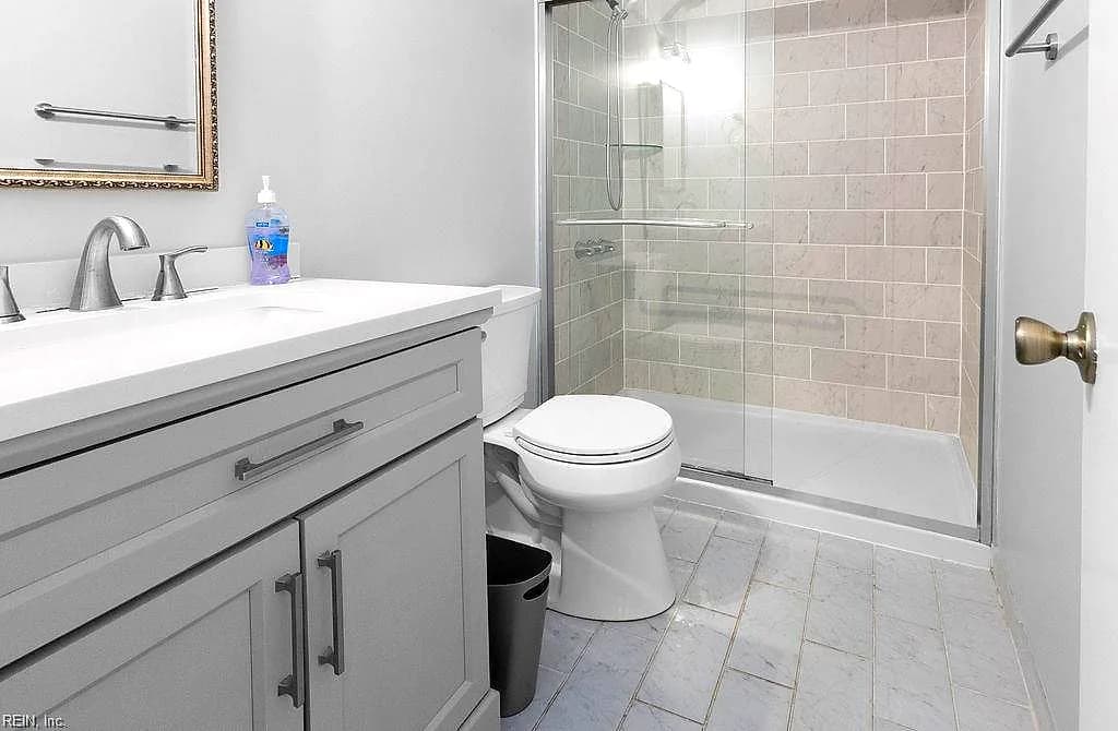 894 Elizabeth CT, VIRGINIA BEACH VA 23451 - Photo 3
