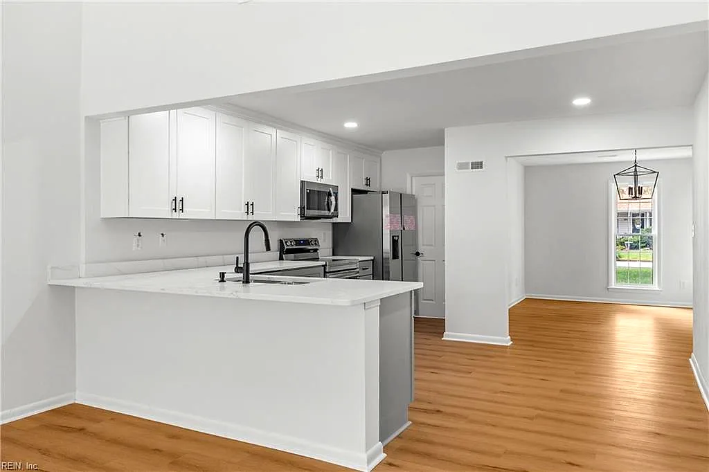 5300 Kempsville CT, VIRGINIA BEACH VA 23464 thumb 11