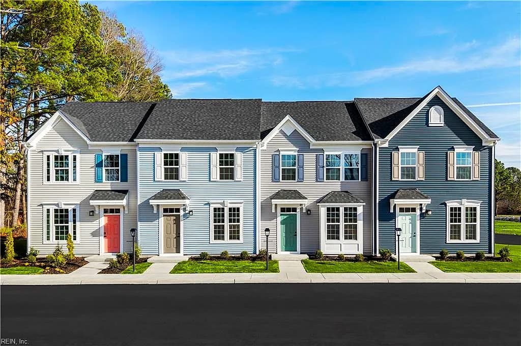 247 Reids Place DR, SUFFOLK VA 23434 - Photo 2
