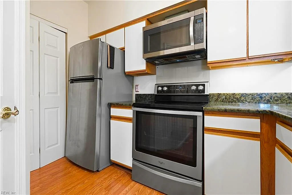 230 College PL #222, NORFOLK VA 23510 thumb 11