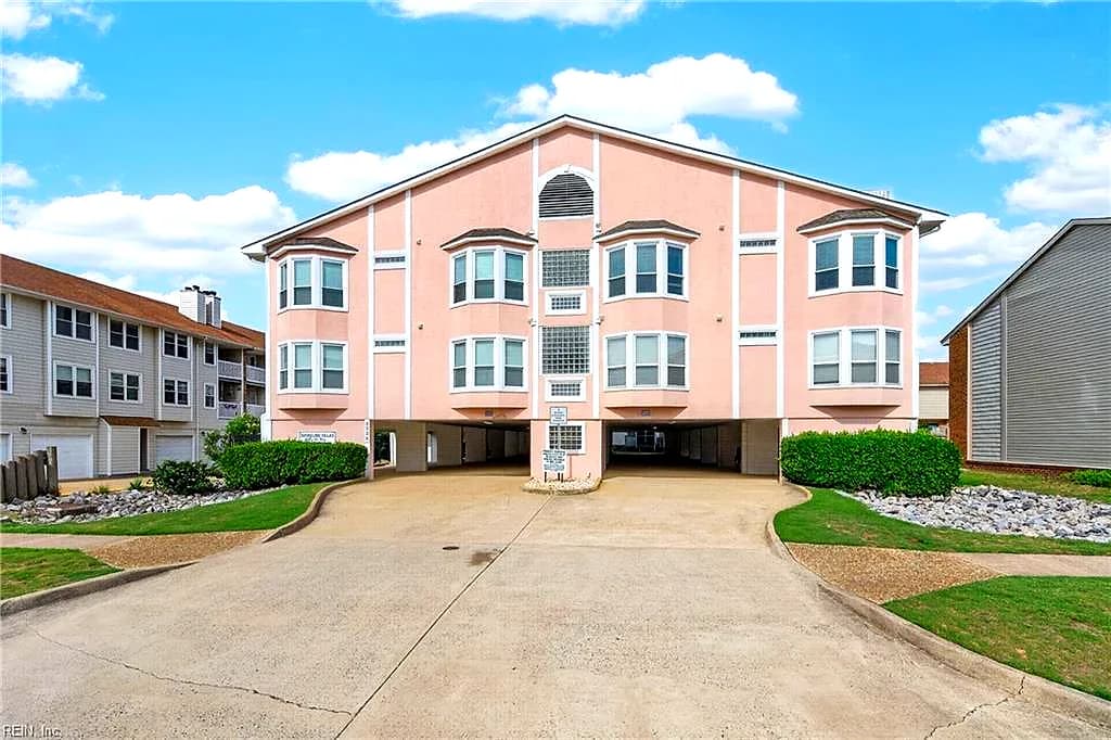 2325 W Great Neck RD #203, VIRGINIA BEACH VA 23451 - Photo 4