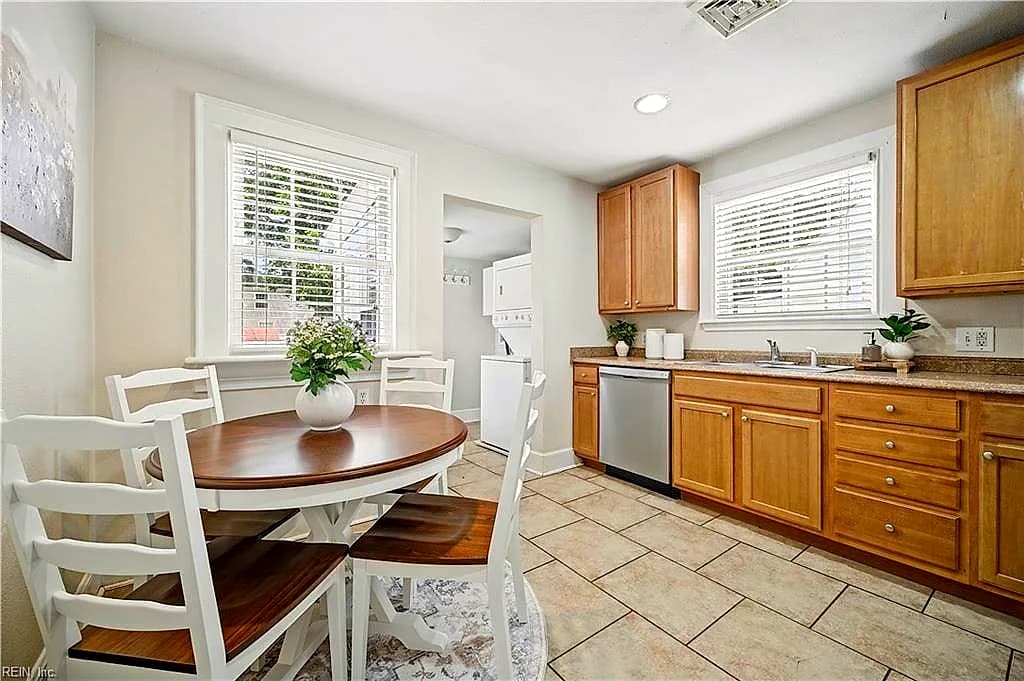 320 Idlewood AVE, PORTSMOUTH VA 23704 thumb 6