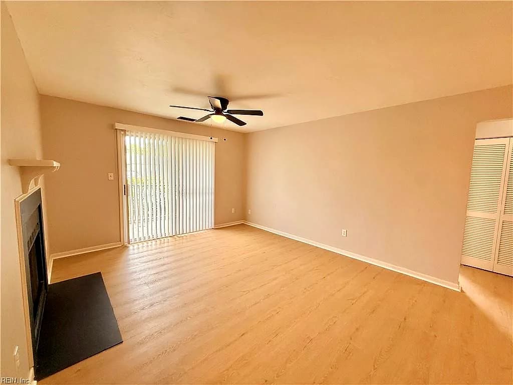 512 Thorncliff DR #101, NEWPORTNEWS VA 23608 - Photo 5