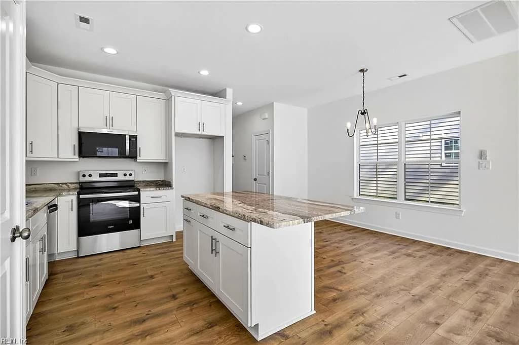 130 S Gum AVE, VIRGINIA BEACH VA 23452 thumb 11