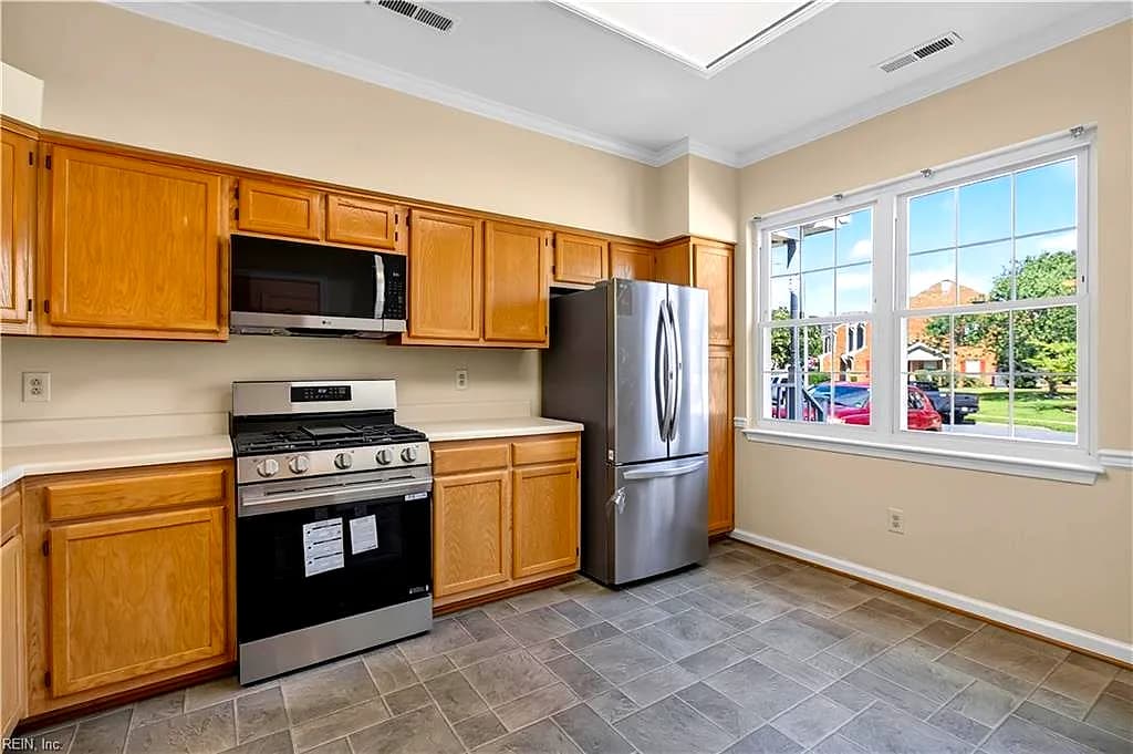 626 South Lake CIR, CHESAPEAKE VA 23322 thumb 10