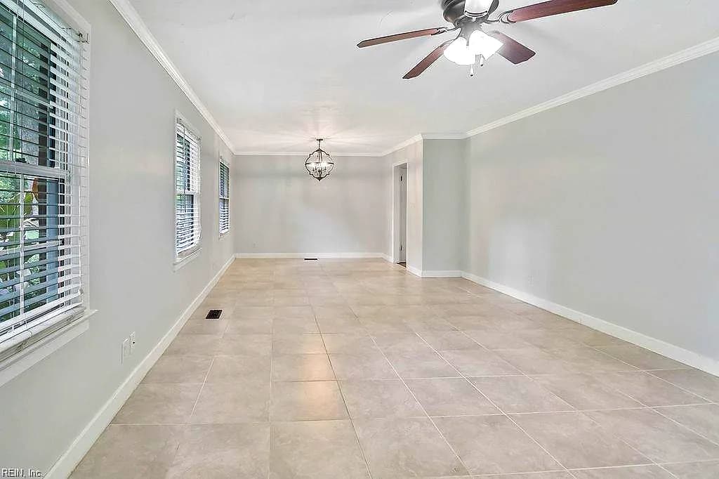 212 Pinewood DR, CAMDEN NC 27921 - Photo 3